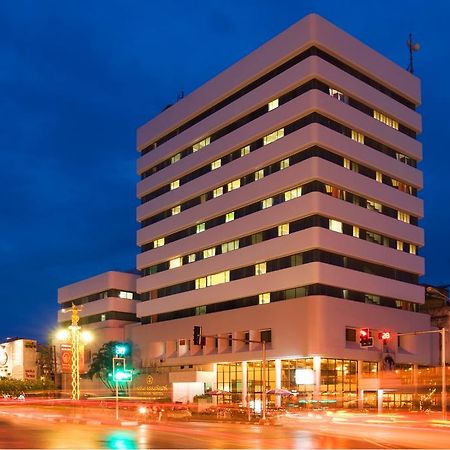Thumrin Hotel Trang Dış mekan fotoğraf