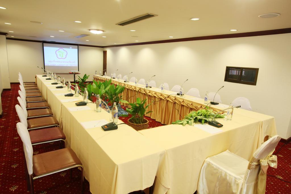 Thumrin Hotel Trang Dış mekan fotoğraf