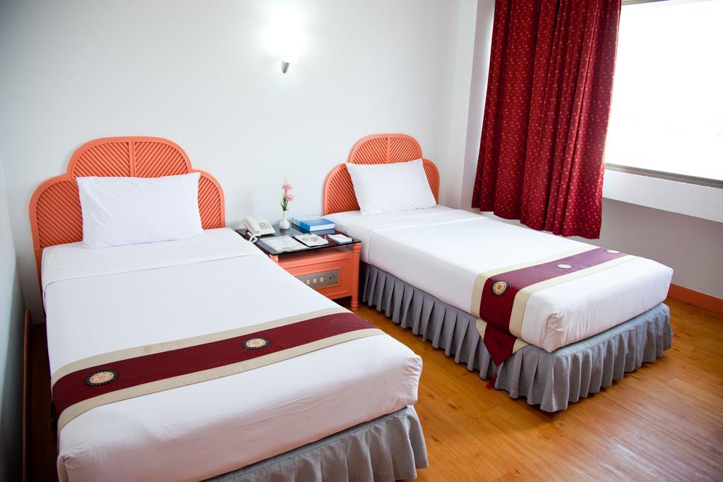 Thumrin Hotel Trang Oda fotoğraf