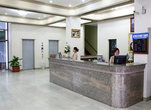 Thumrin Hotel Trang Dış mekan fotoğraf